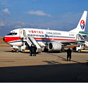 昆明长水航空运输航空快运业稳步发展的原因是什么？